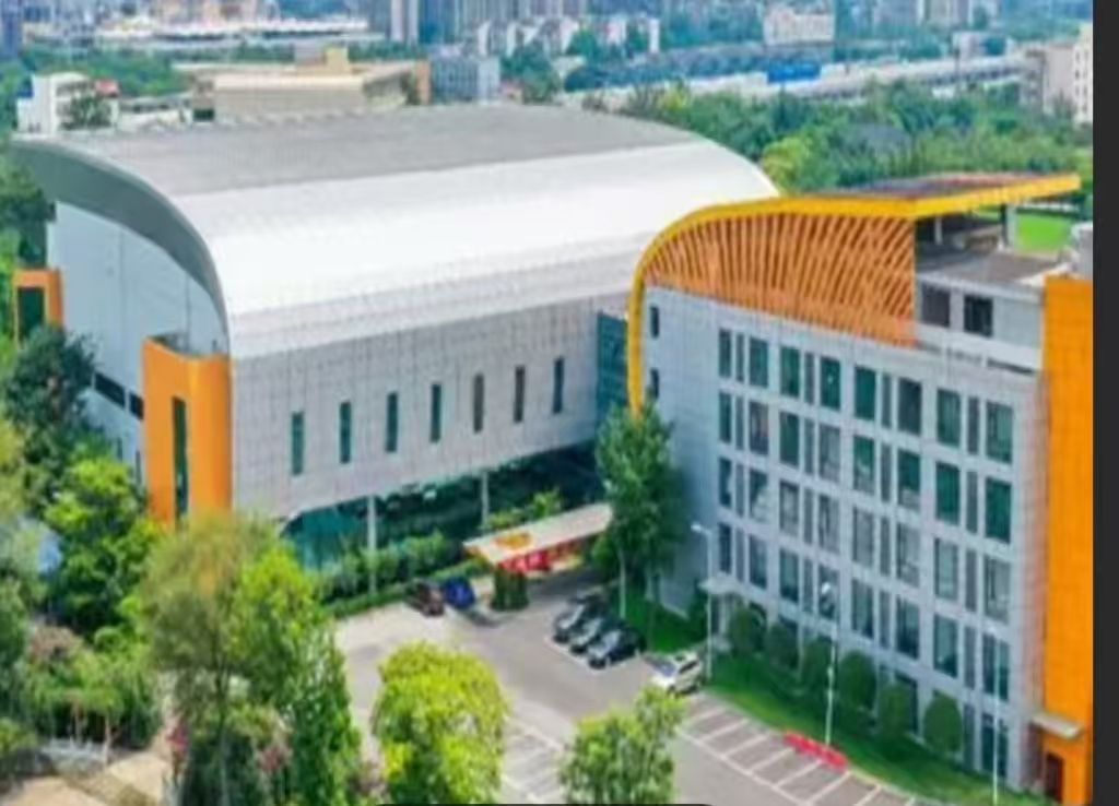 成都市全国沉点乒乓球活动学堂体育馆